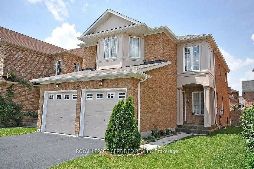 426, Orange Walk, Hurontario, Mississauga