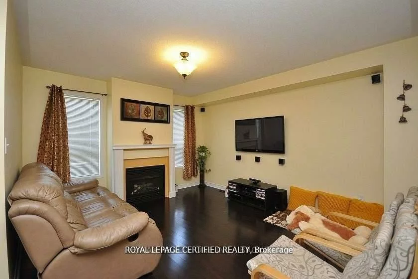 426, Orange Walk, Hurontario, Mississauga