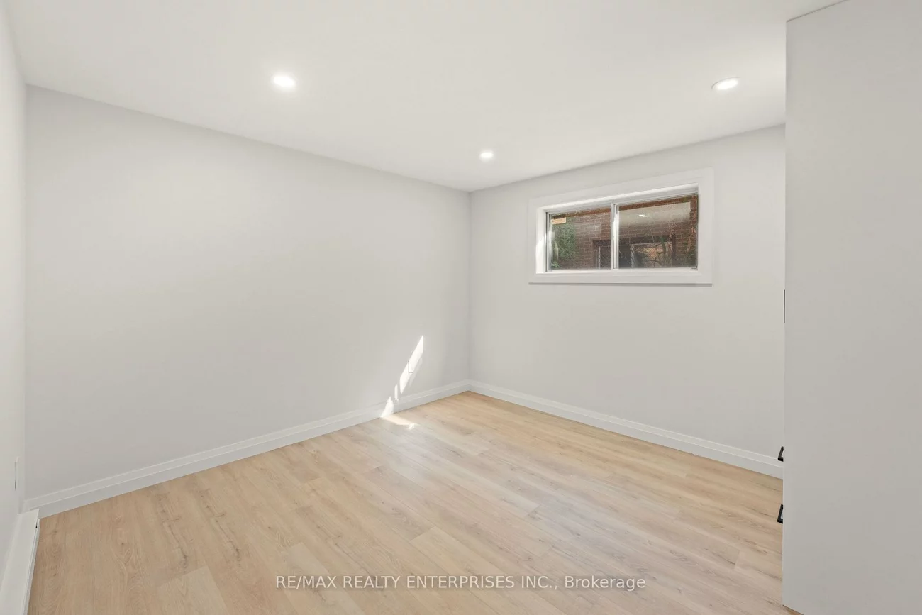 2348, Denise, Lakeview, Mississauga