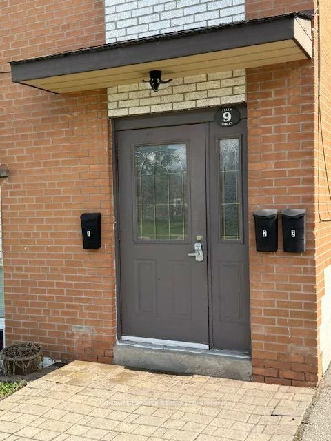 9, Ellen, Streetsville, Mississauga