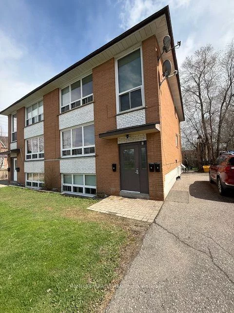 9, Ellen, Streetsville, Mississauga