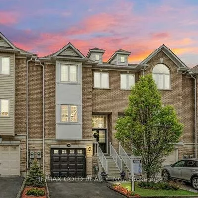 740, Maxman, Hurontario, Mississauga