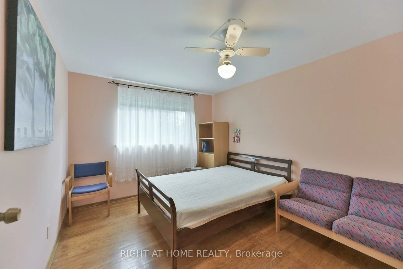 1728, Pickmere, Applewood, Mississauga