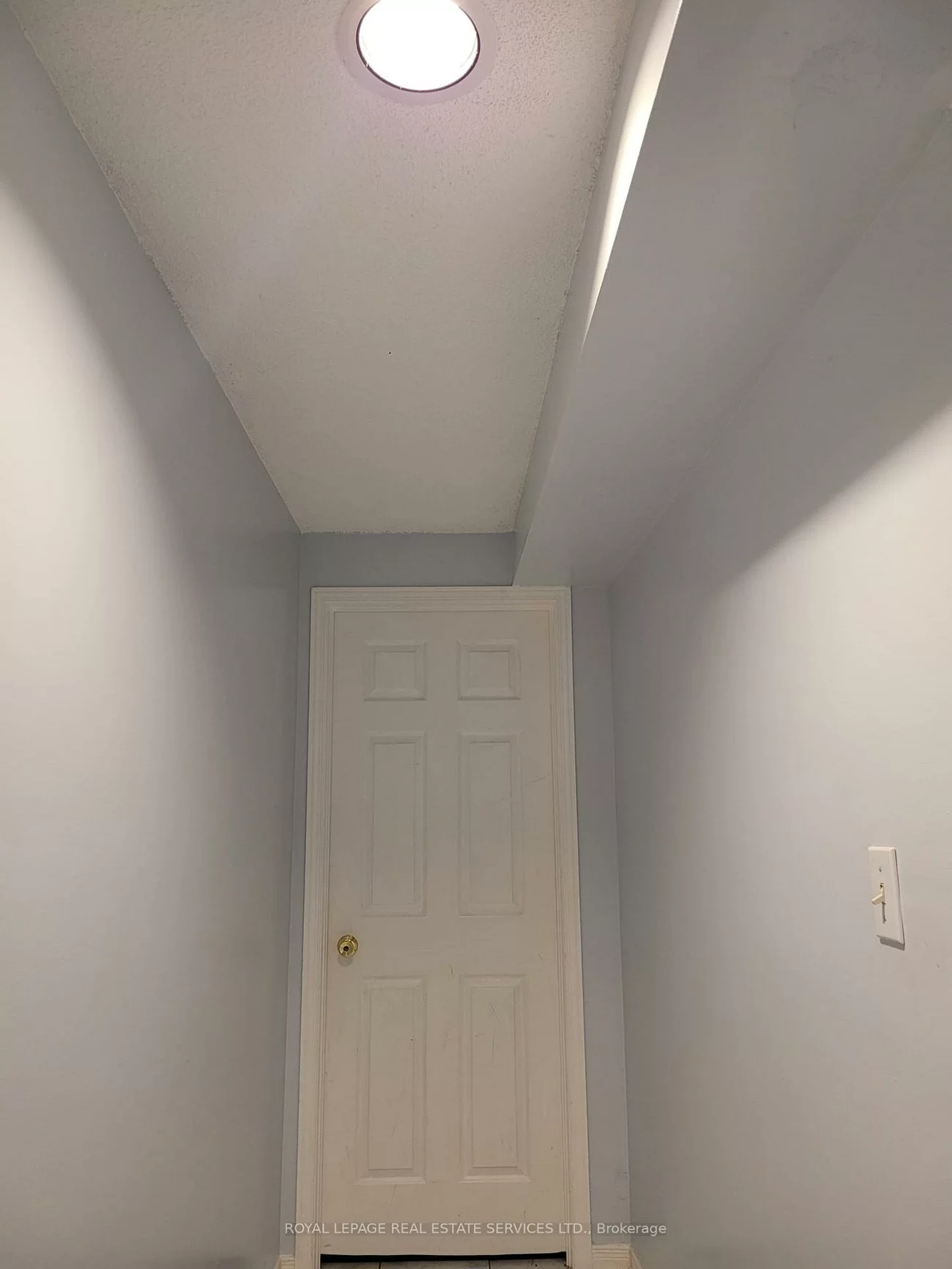 323, Winfield, Hurontario, Mississauga