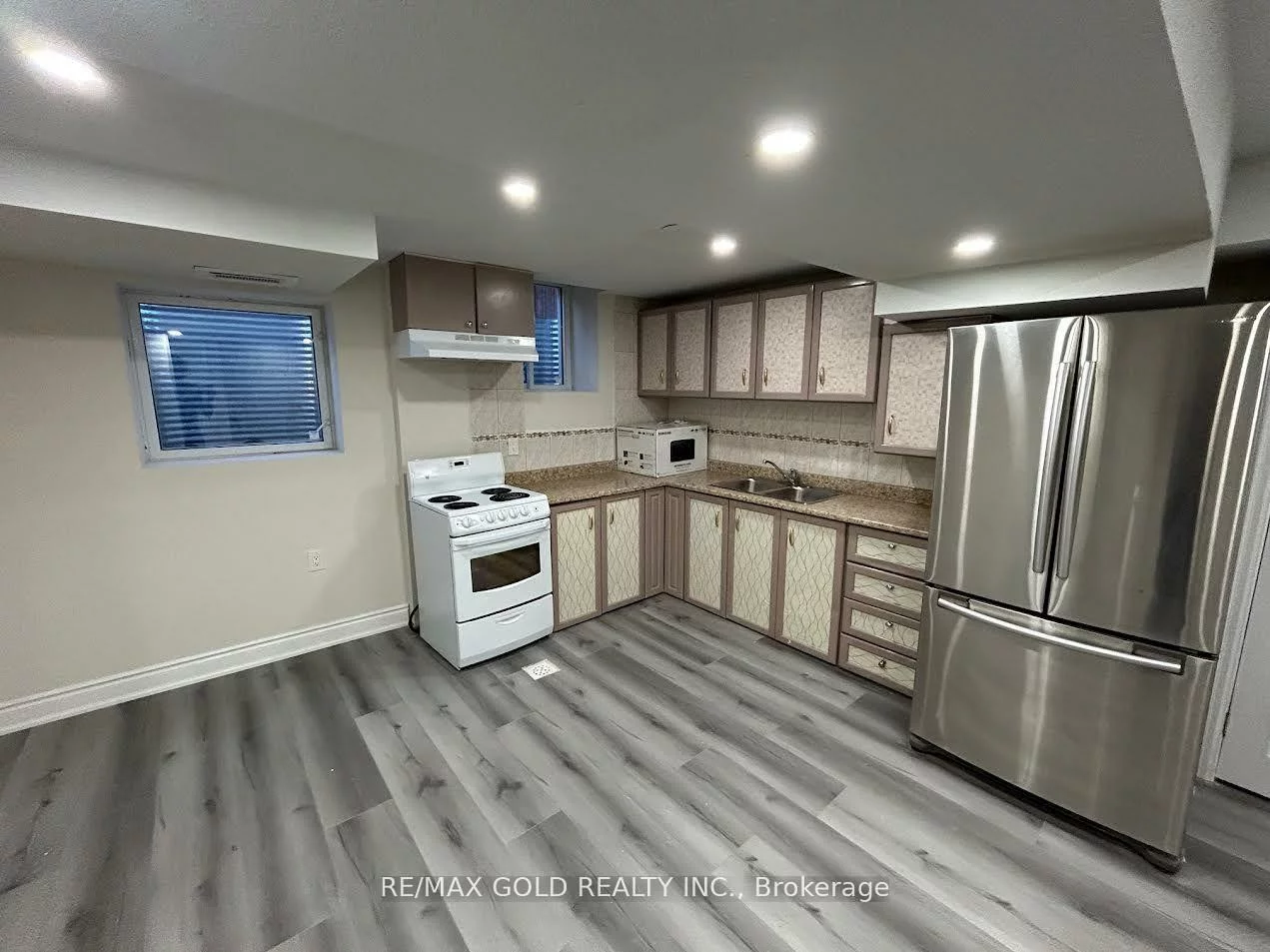 1028, Fernandez, East Credit, Mississauga
