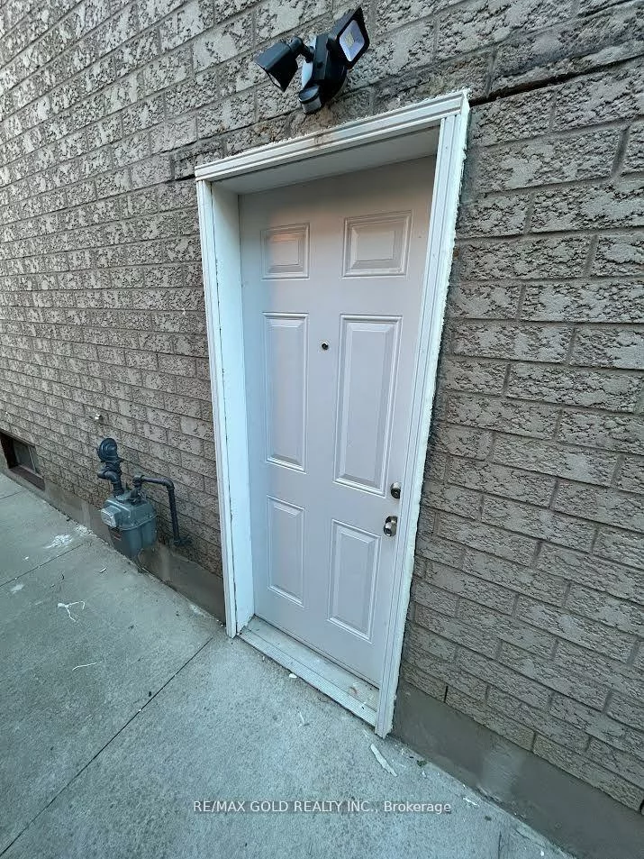 1028, Fernandez, East Credit, Mississauga