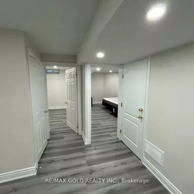 1028, Fernandez, East Credit, Mississauga