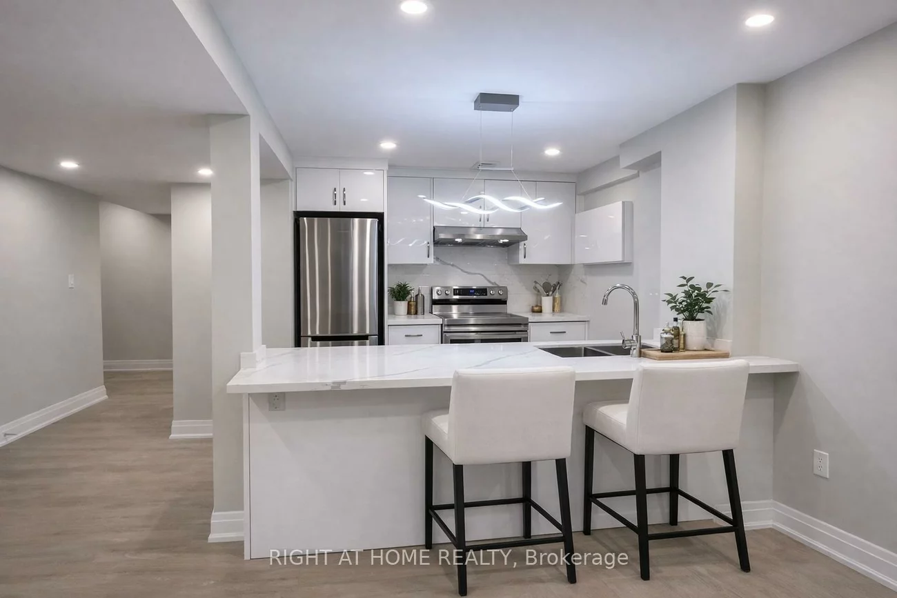 3551, Autumnleaf, Erin Mills, Mississauga
