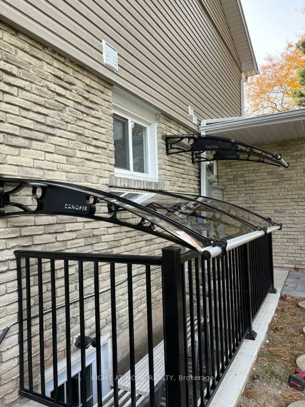 3551, Autumnleaf, Erin Mills, Mississauga