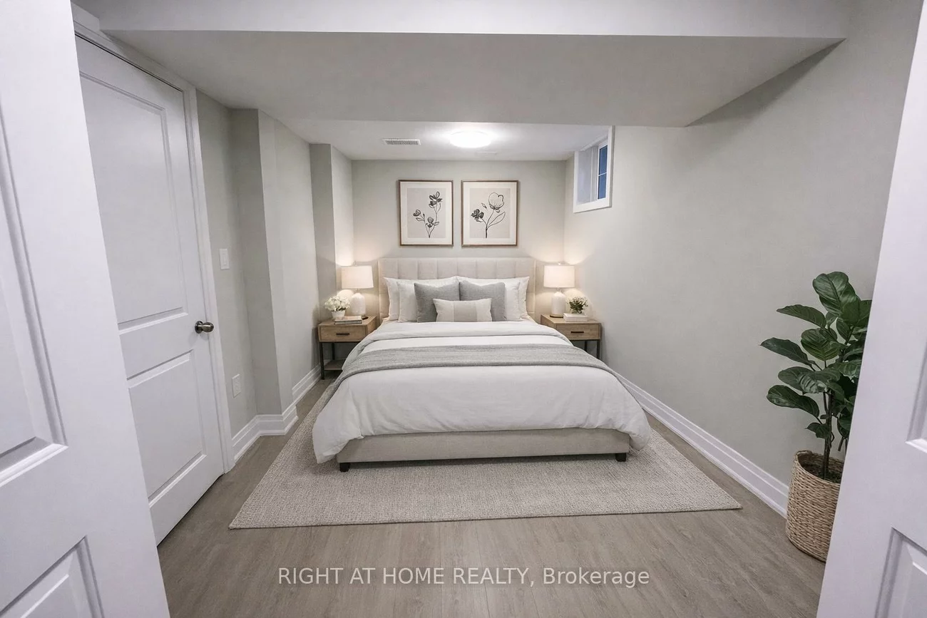 3551, Autumnleaf, Erin Mills, Mississauga