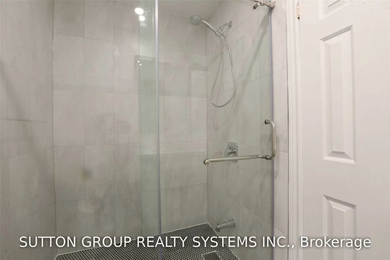 6005, Tenth, Lisgar, Mississauga