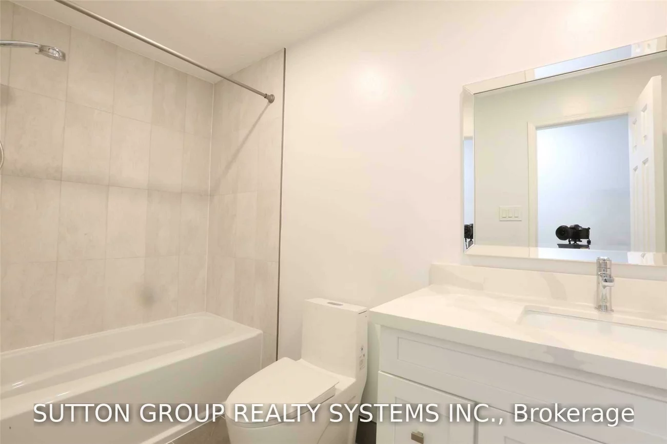 6005, Tenth, Lisgar, Mississauga