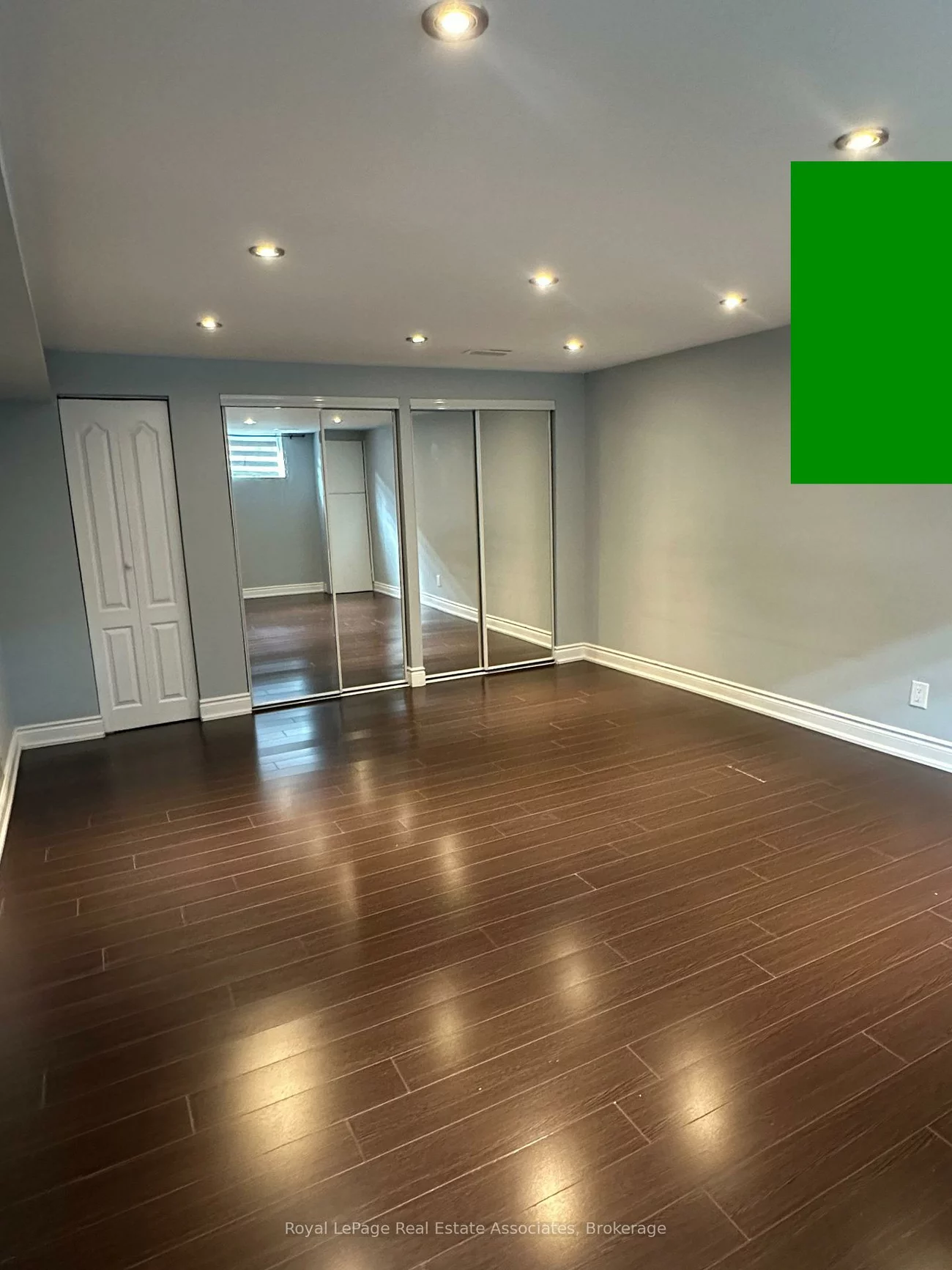 1590, Coram, Dixie, Mississauga