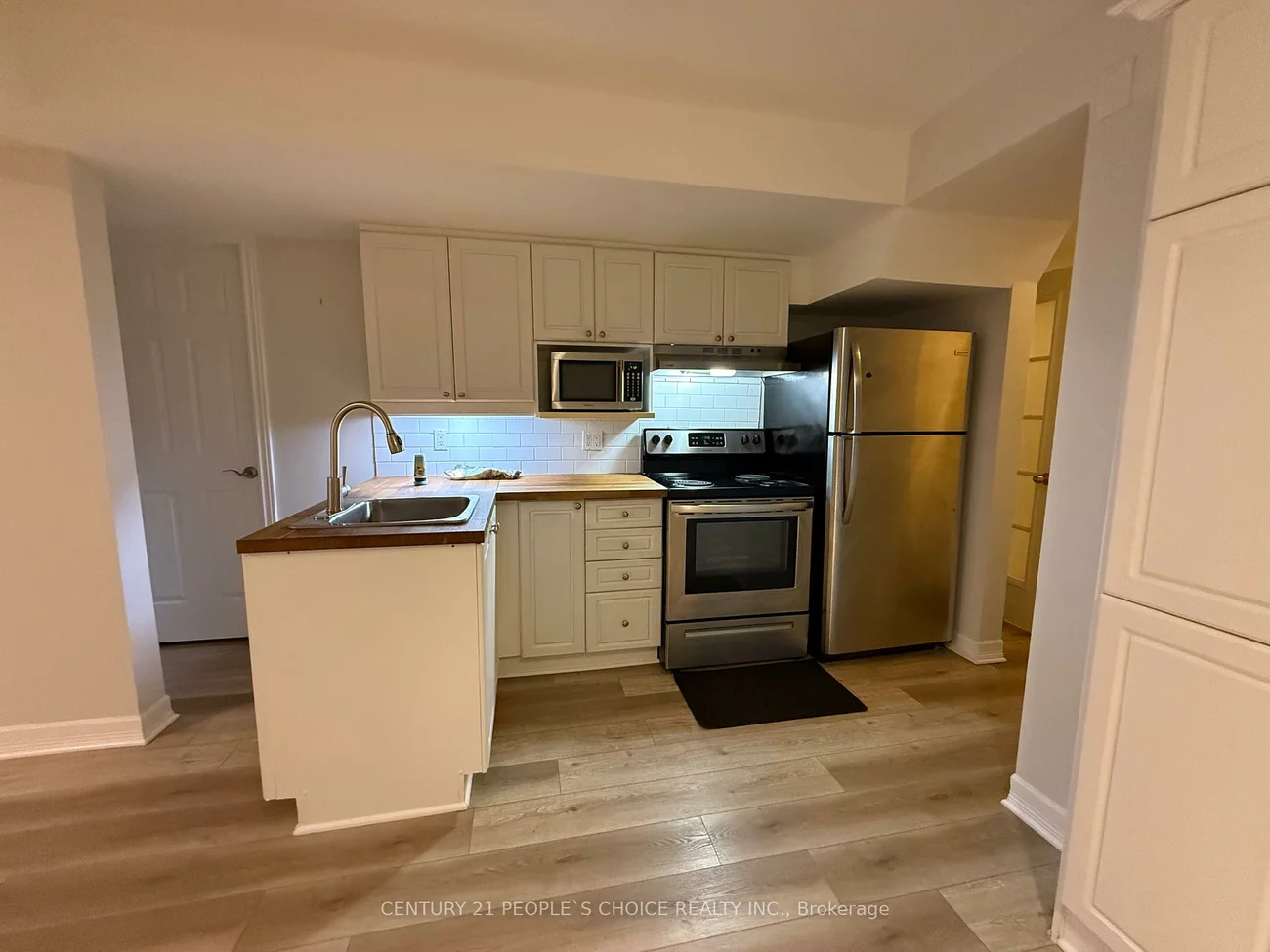 2906, Peacock, Central Erin Mills, Mississauga