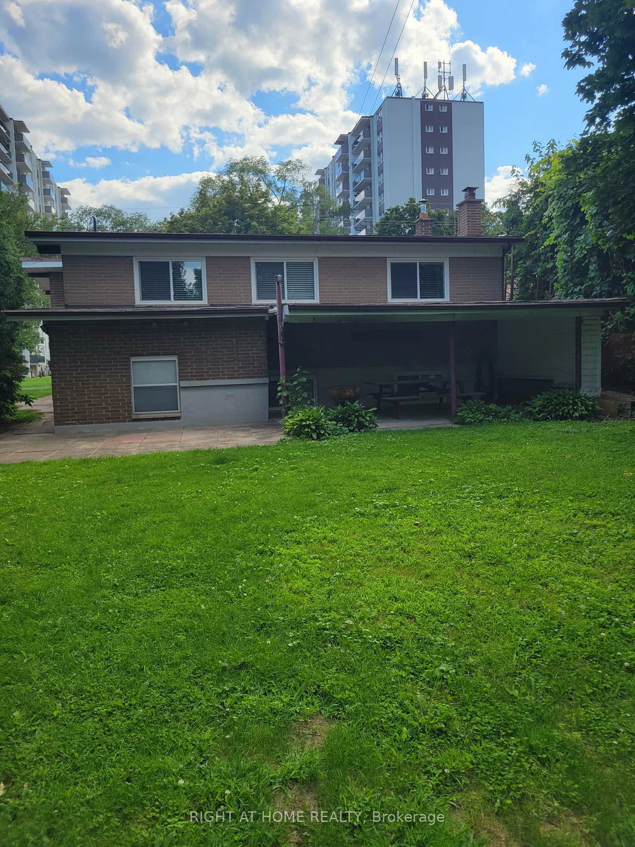2575, Argyle, Cooksville, Mississauga