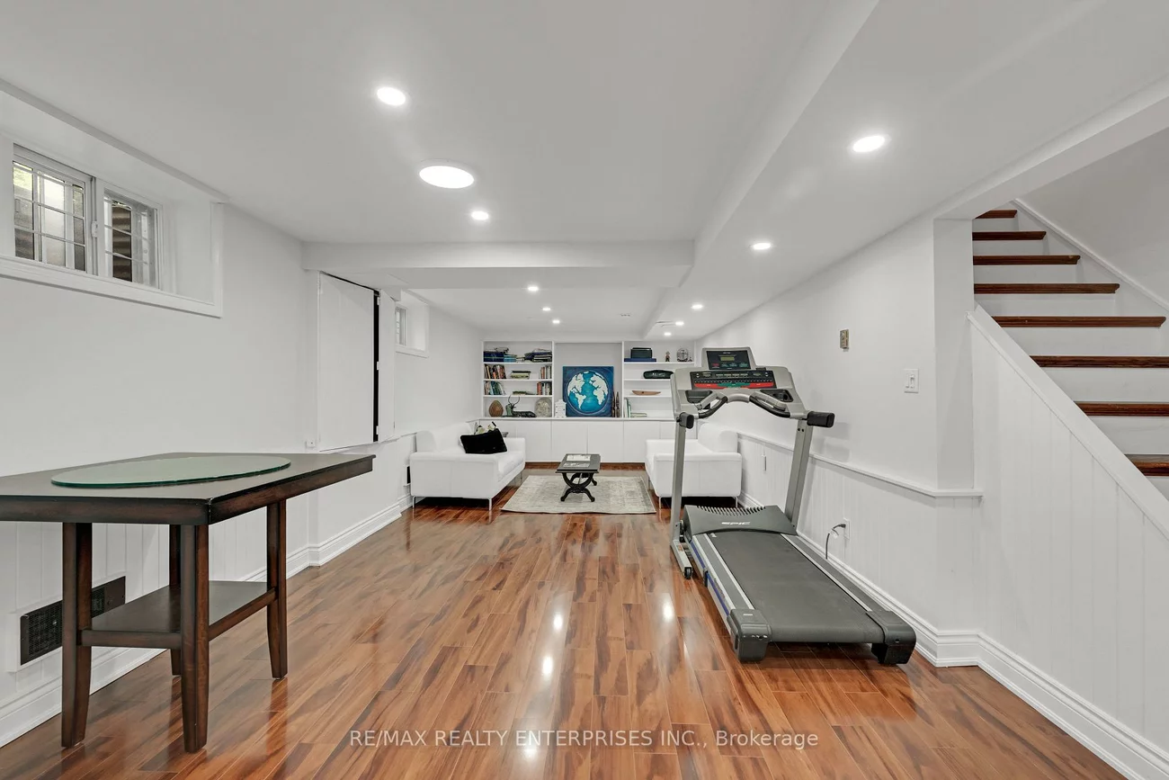 2084, Obeck, Sheridan, Mississauga