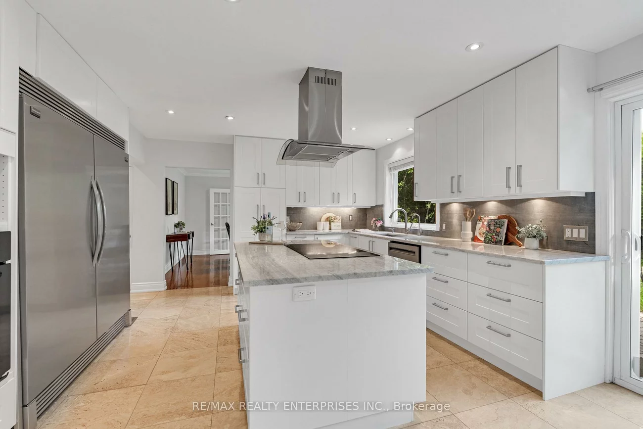 2084, Obeck, Sheridan, Mississauga