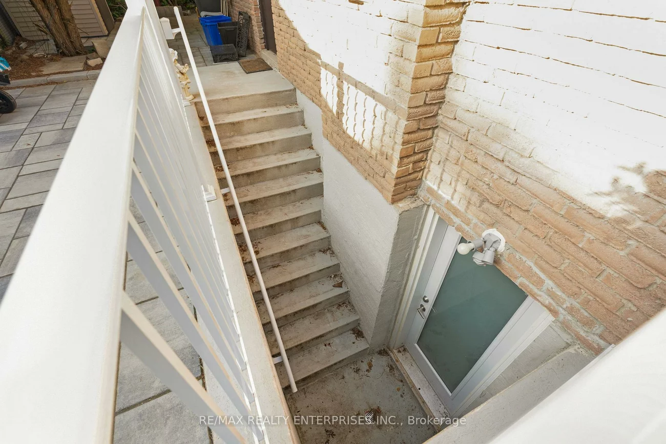 2084, Obeck, Sheridan, Mississauga