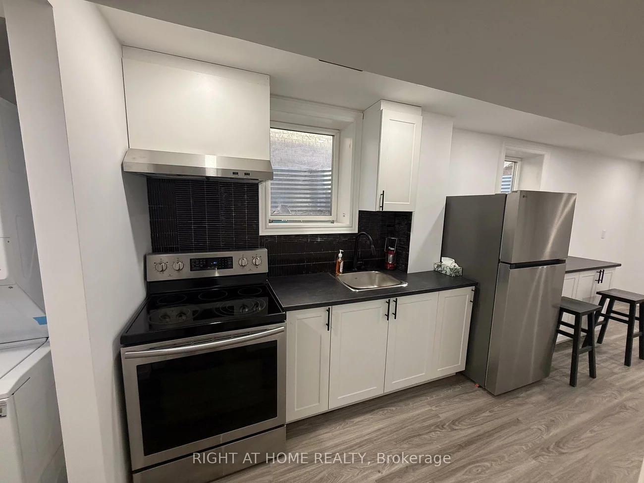 4802, Bluefeather, Hurontario, Mississauga