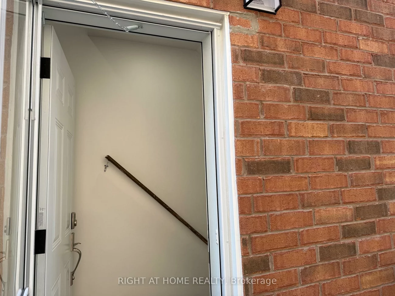4802, Bluefeather, Hurontario, Mississauga