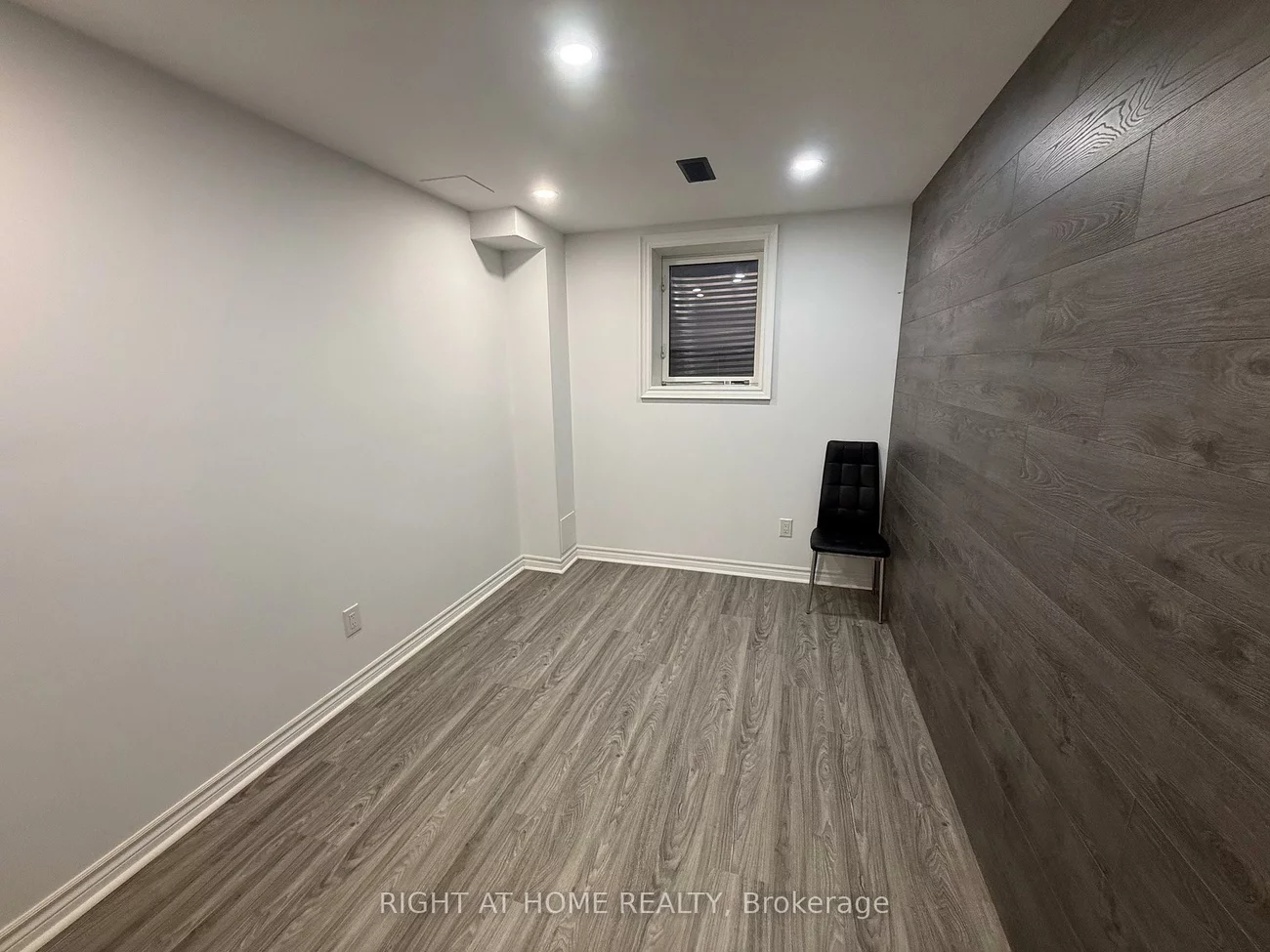 4802, Bluefeather, Hurontario, Mississauga