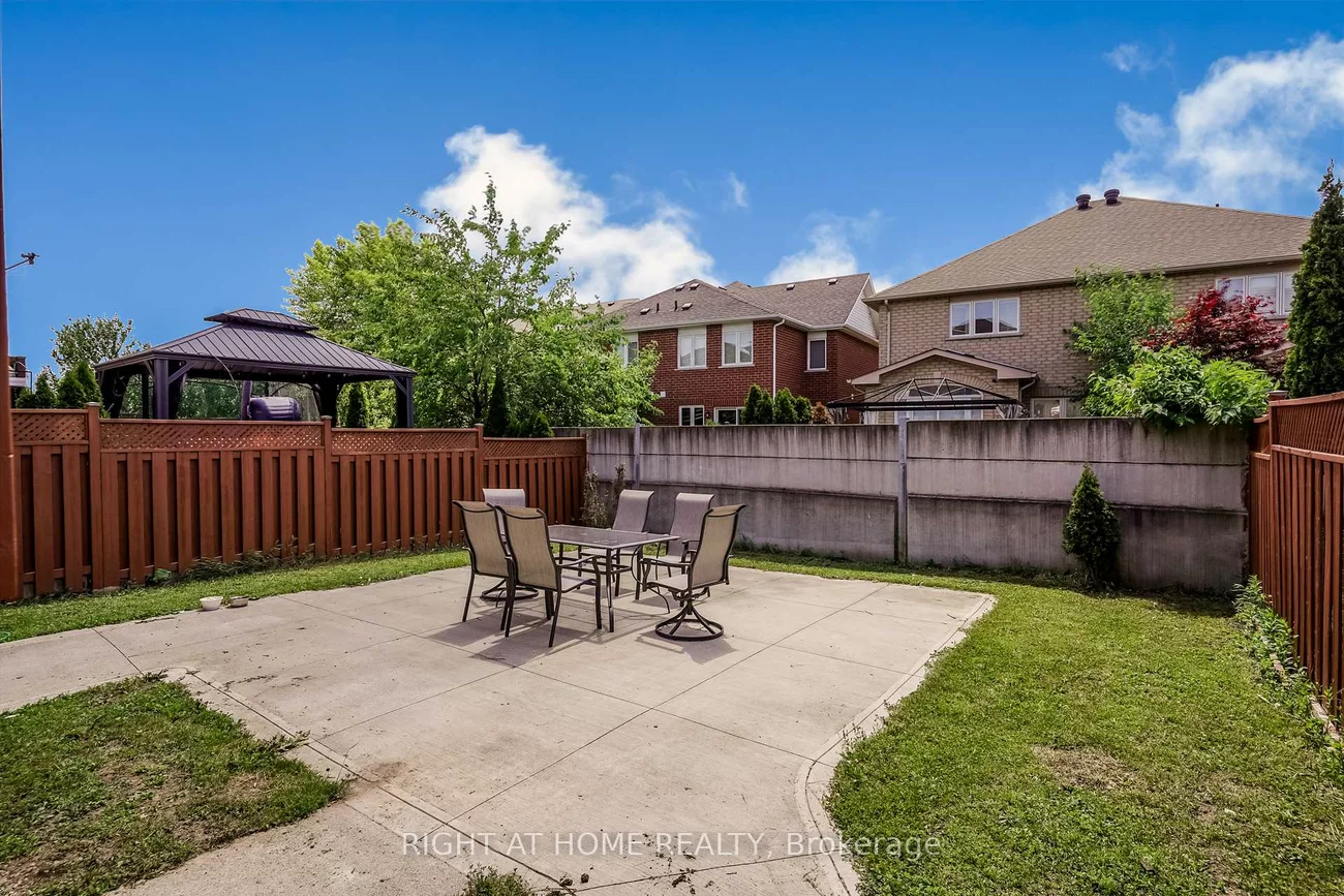 3470, Crimson King, Lisgar, Mississauga