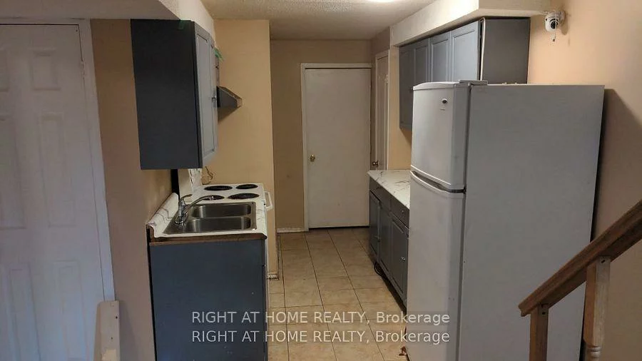 3470, Crimson King, Lisgar, Mississauga