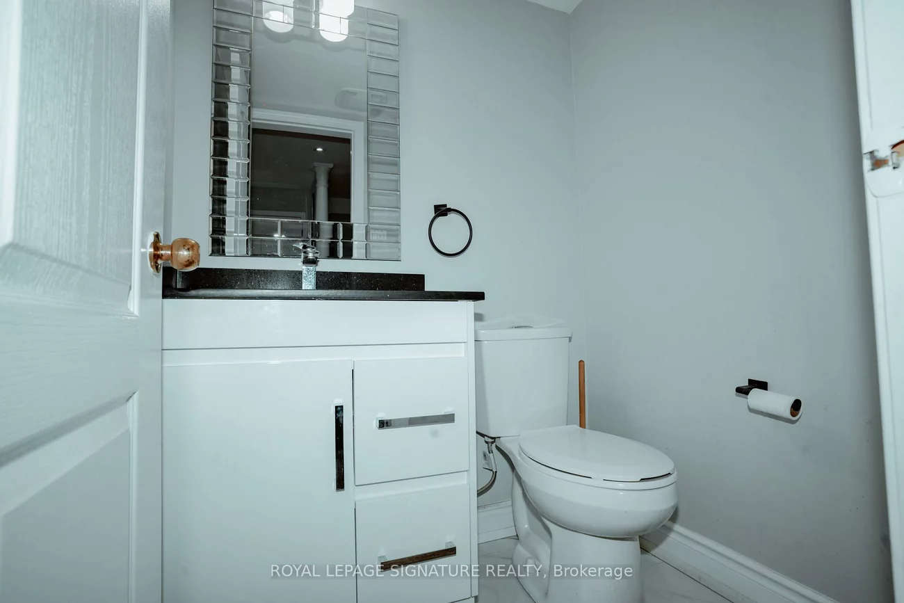 945, Mandolin, Meadowvale Village, Mississauga