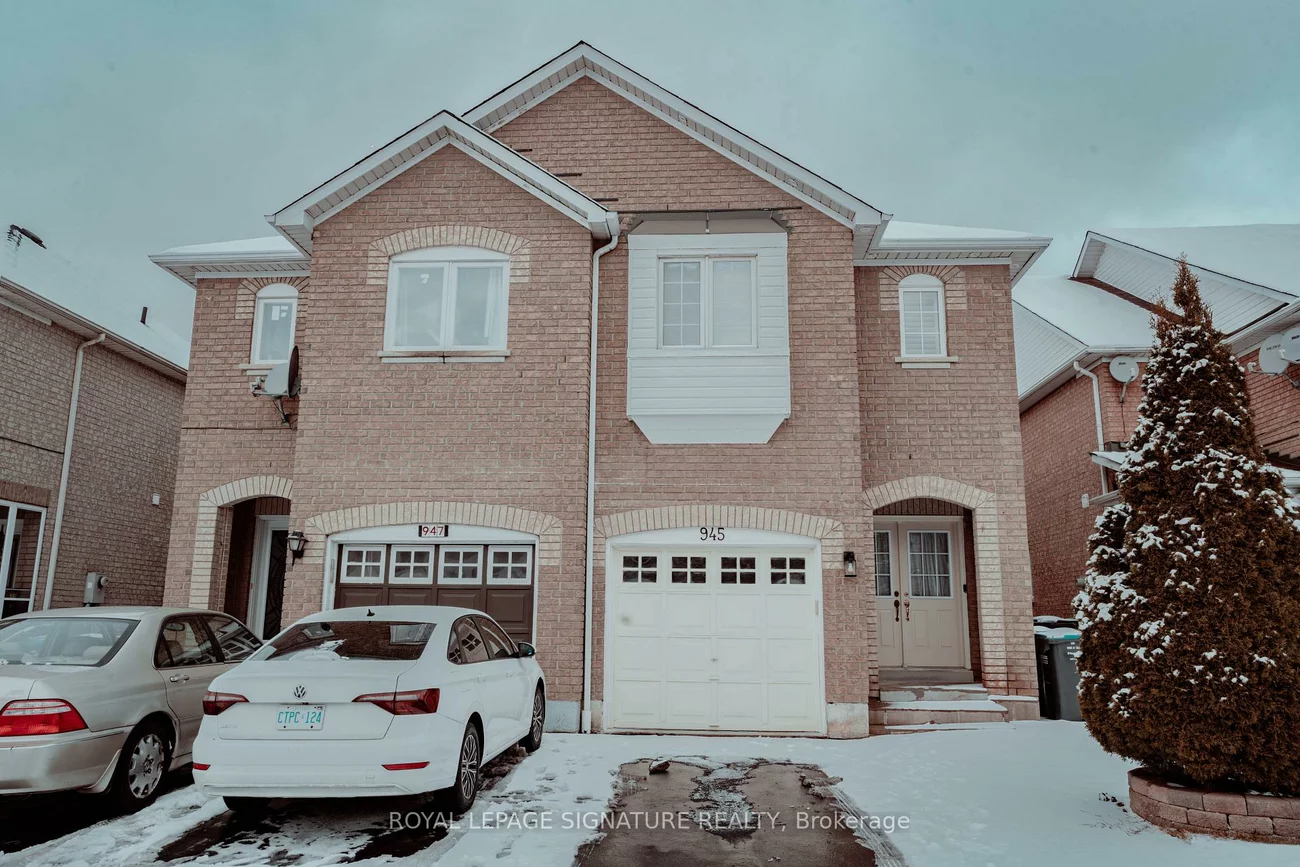 945, Mandolin, Meadowvale Village, Mississauga