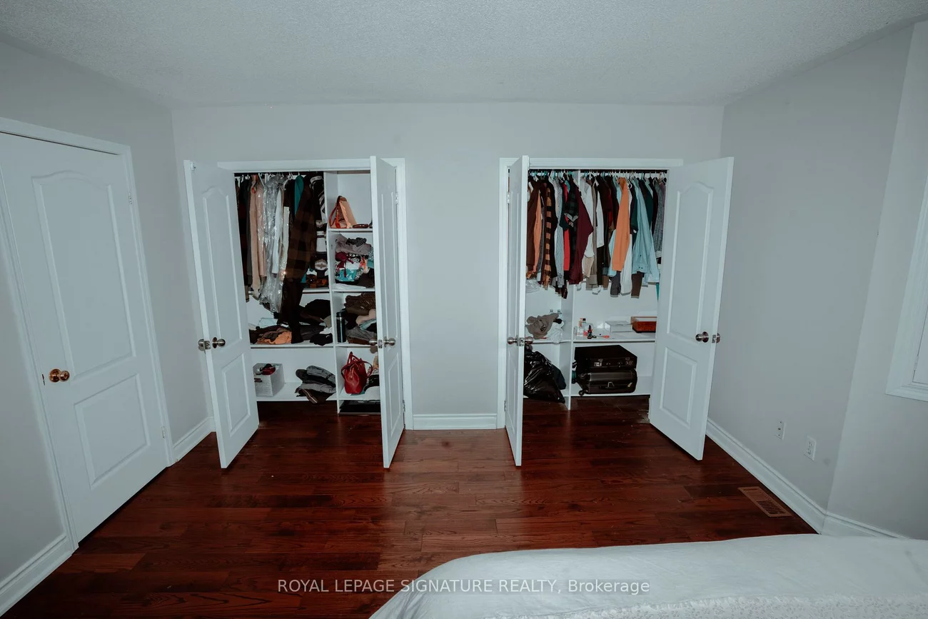 945, Mandolin, Meadowvale Village, Mississauga