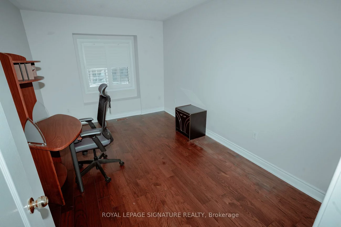 945, Mandolin, Meadowvale Village, Mississauga