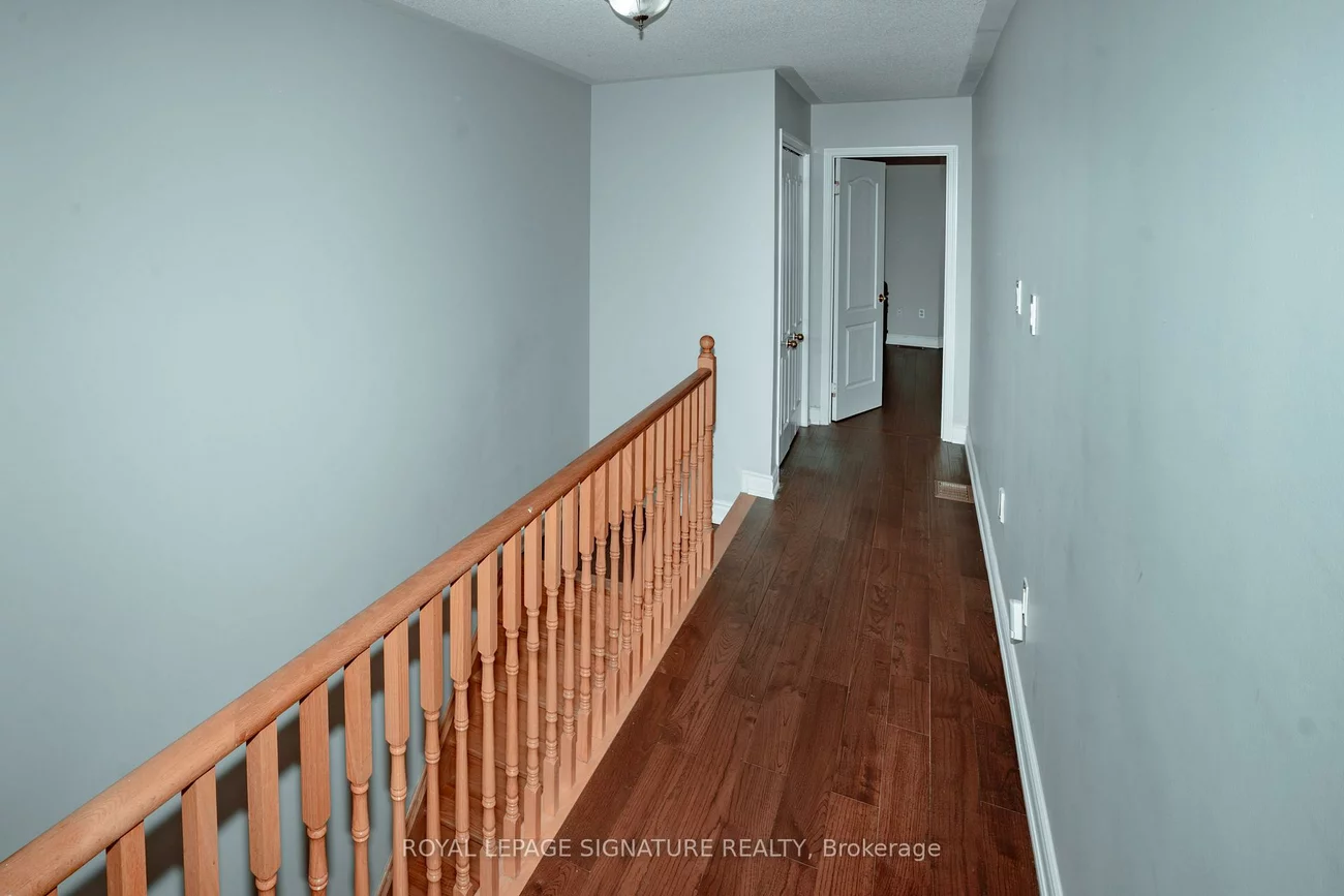 945, Mandolin, Meadowvale Village, Mississauga