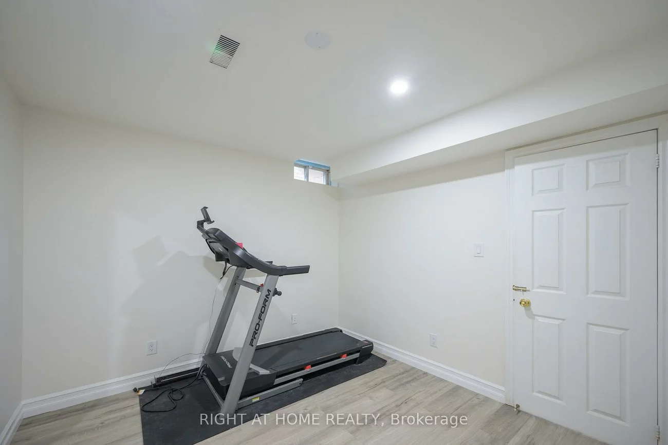 6683, Opera Glass, Meadowvale Village, Mississauga