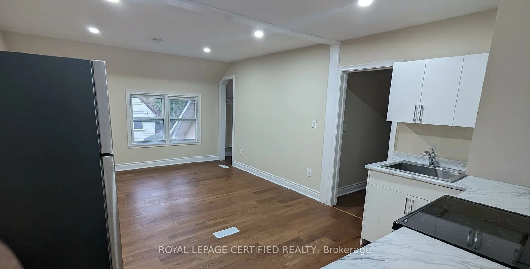 1468, Dundas, Erindale, Mississauga