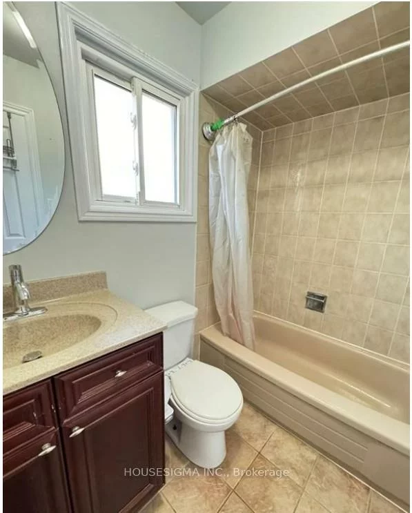 659, Roselaire, Hurontario, Mississauga