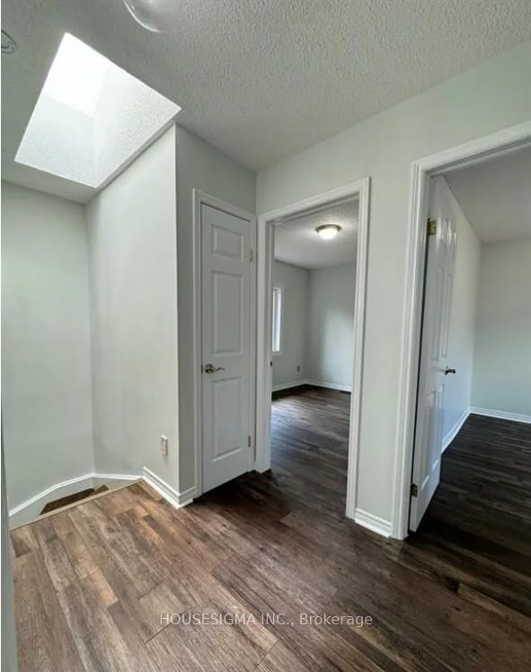 659, Roselaire, Hurontario, Mississauga