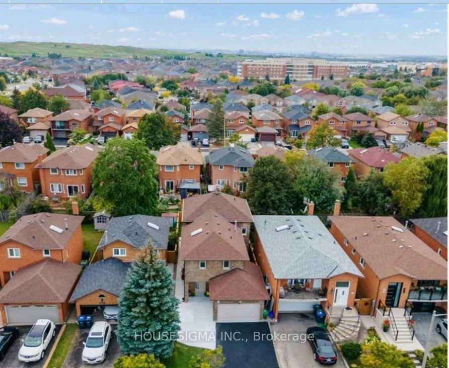 659, Roselaire, Hurontario, Mississauga