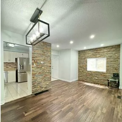 659, Roselaire, Hurontario, Mississauga