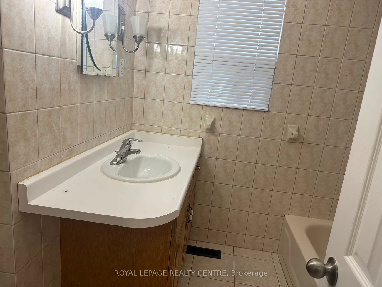 358, Derry Road West, Meadowvale Village, Mississauga
