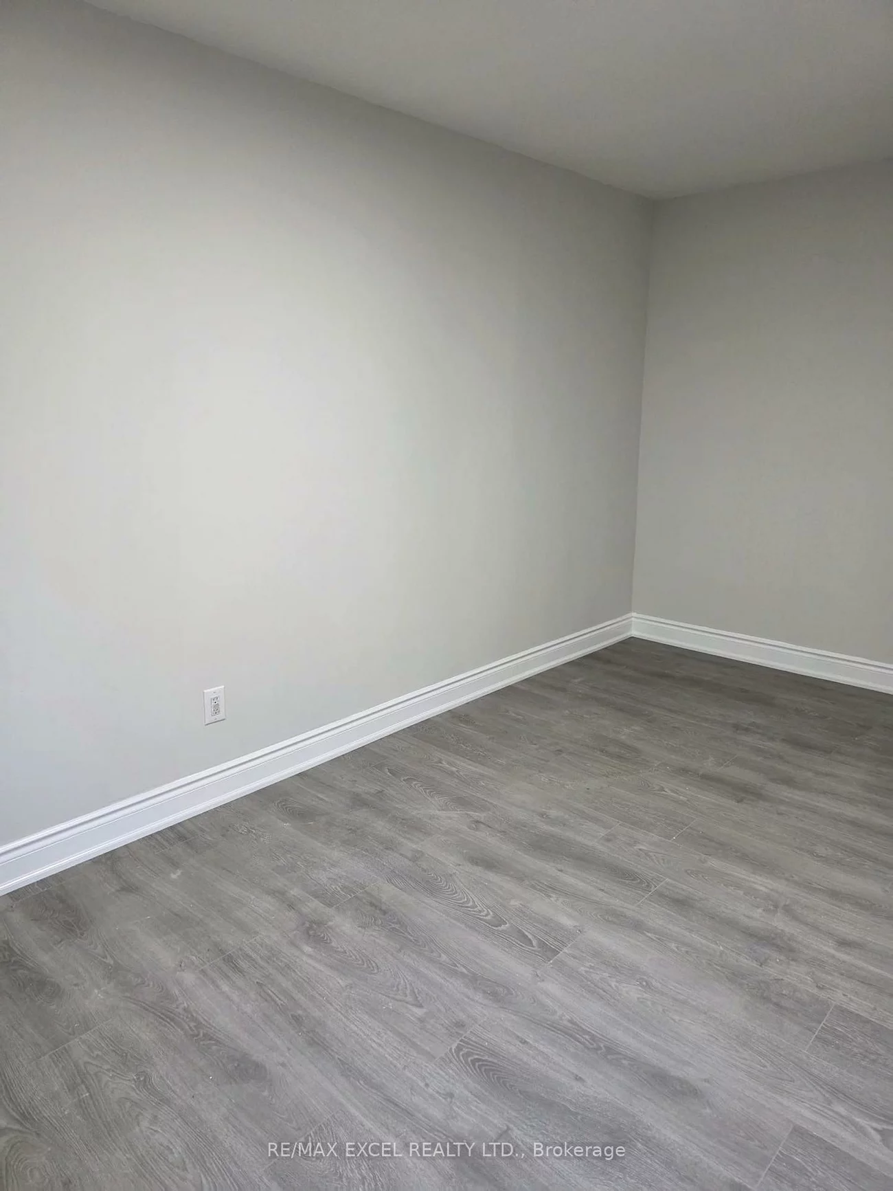 420, Winfield, Hurontario, Mississauga