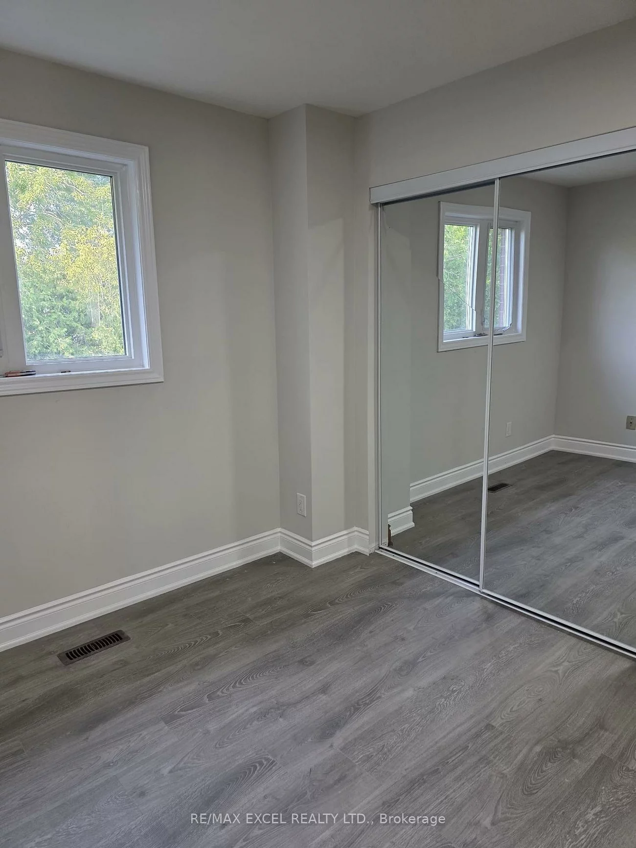 420, Winfield, Hurontario, Mississauga