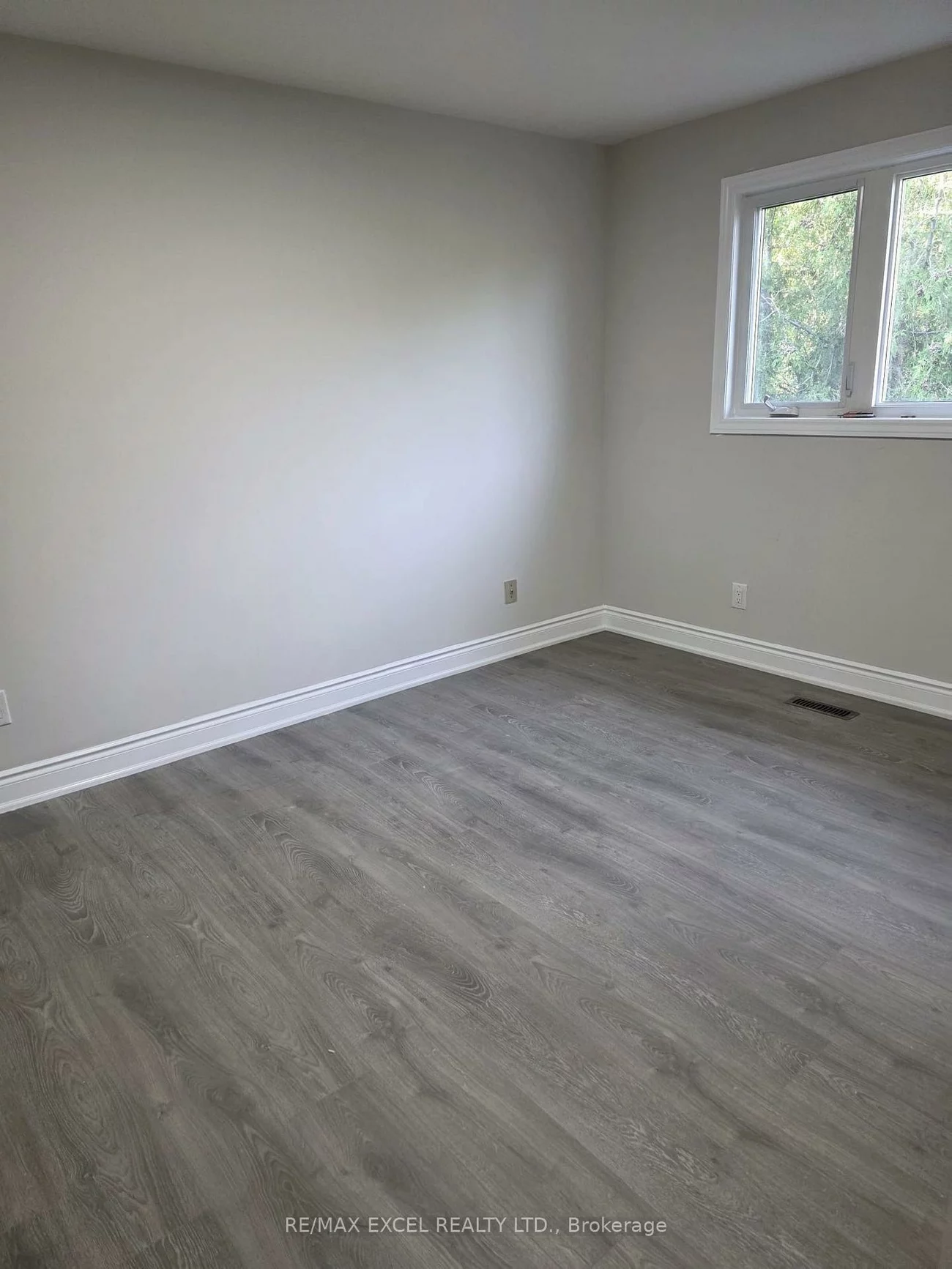 420, Winfield, Hurontario, Mississauga