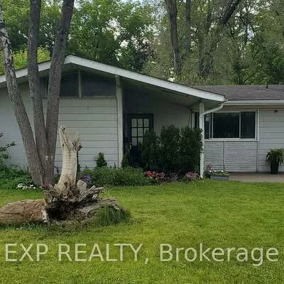 210, South Service, Mineola, Mississauga