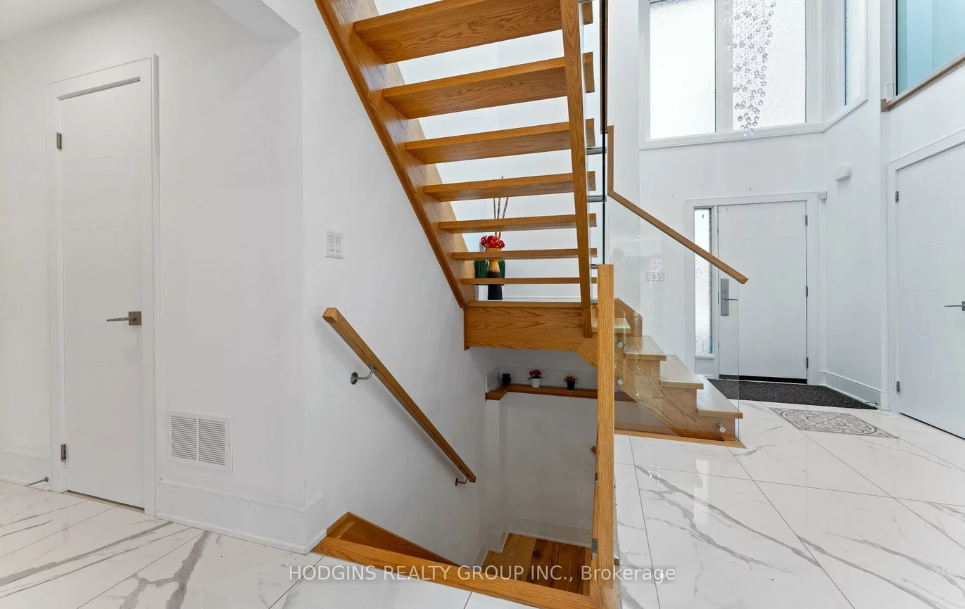 1670, Caverly, Erin Mills, Mississauga