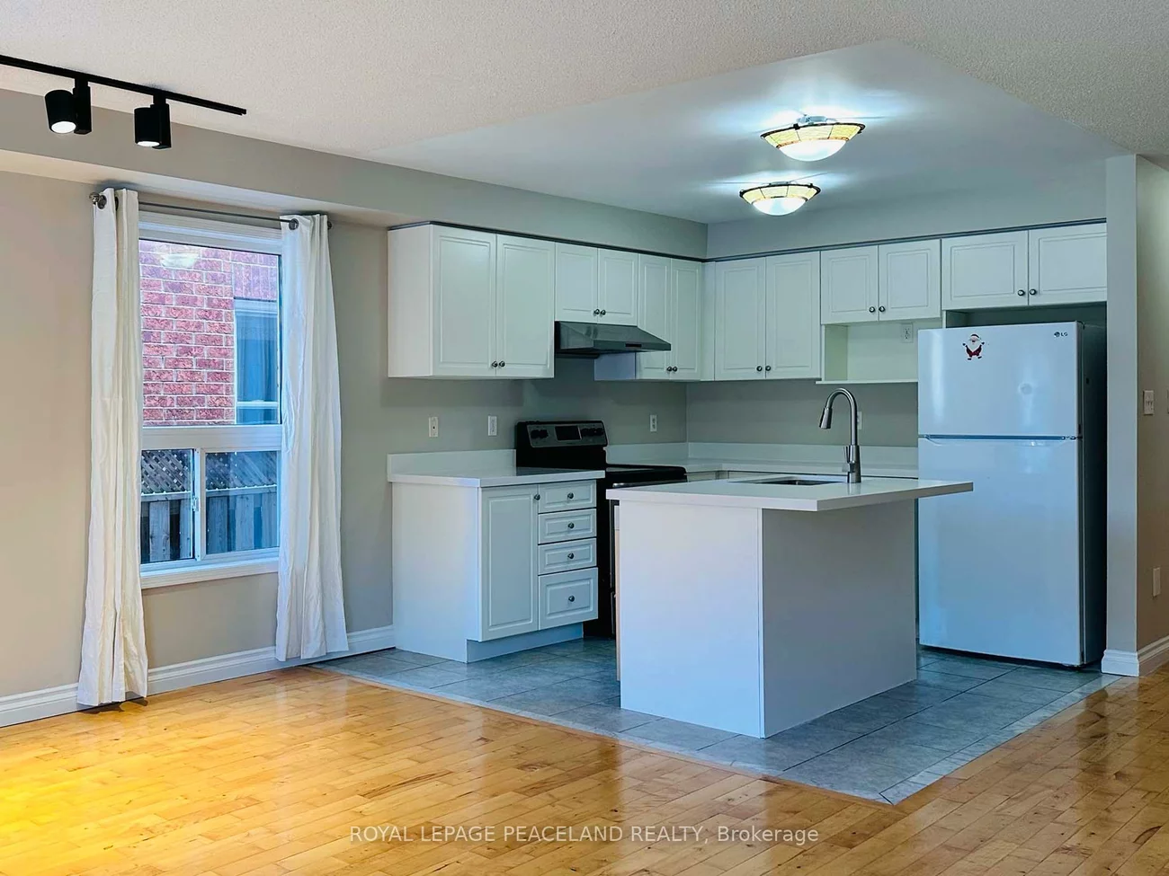 3851, Foxborough, Lisgar, Mississauga