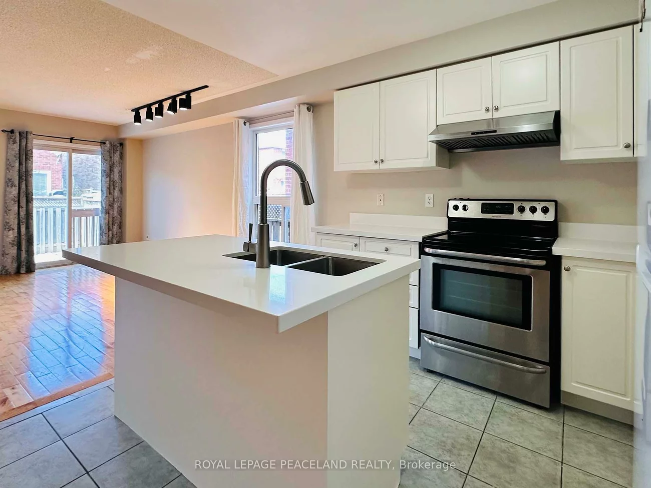 3851, Foxborough, Lisgar, Mississauga
