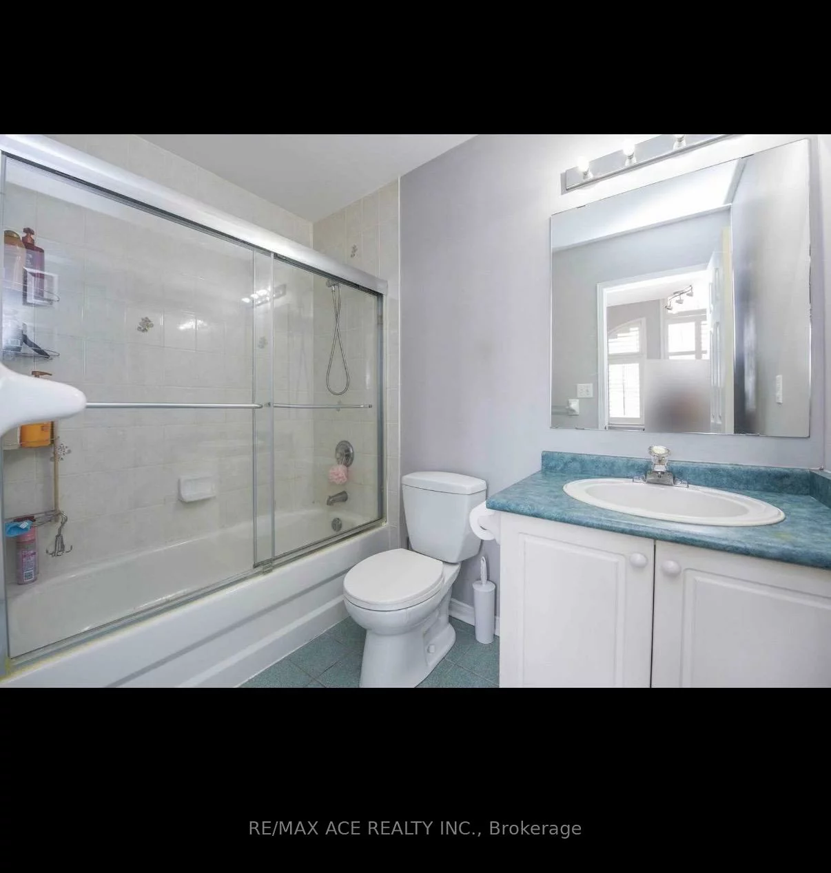 1079, Bluehorn, East Credit, Mississauga