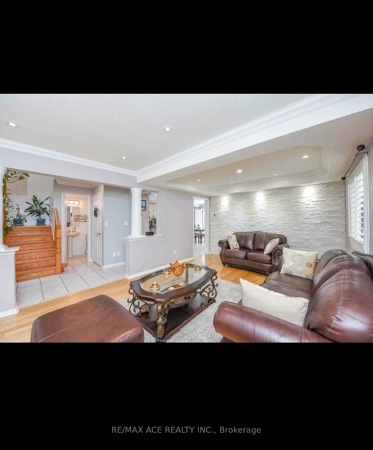 1079, Bluehorn, East Credit, Mississauga