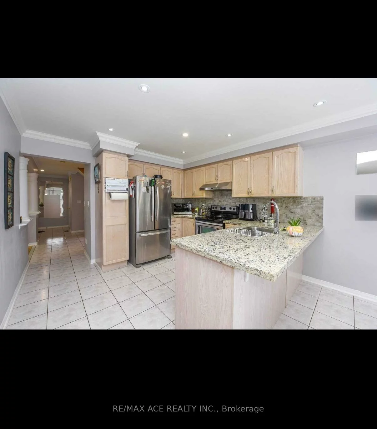 1079, Bluehorn, East Credit, Mississauga