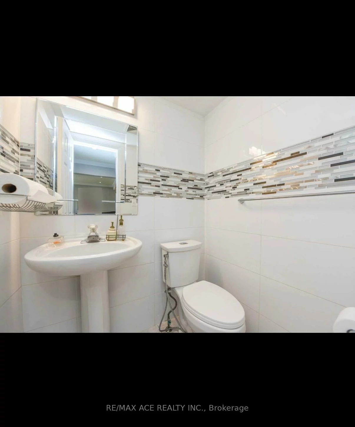 1079, Bluehorn, East Credit, Mississauga